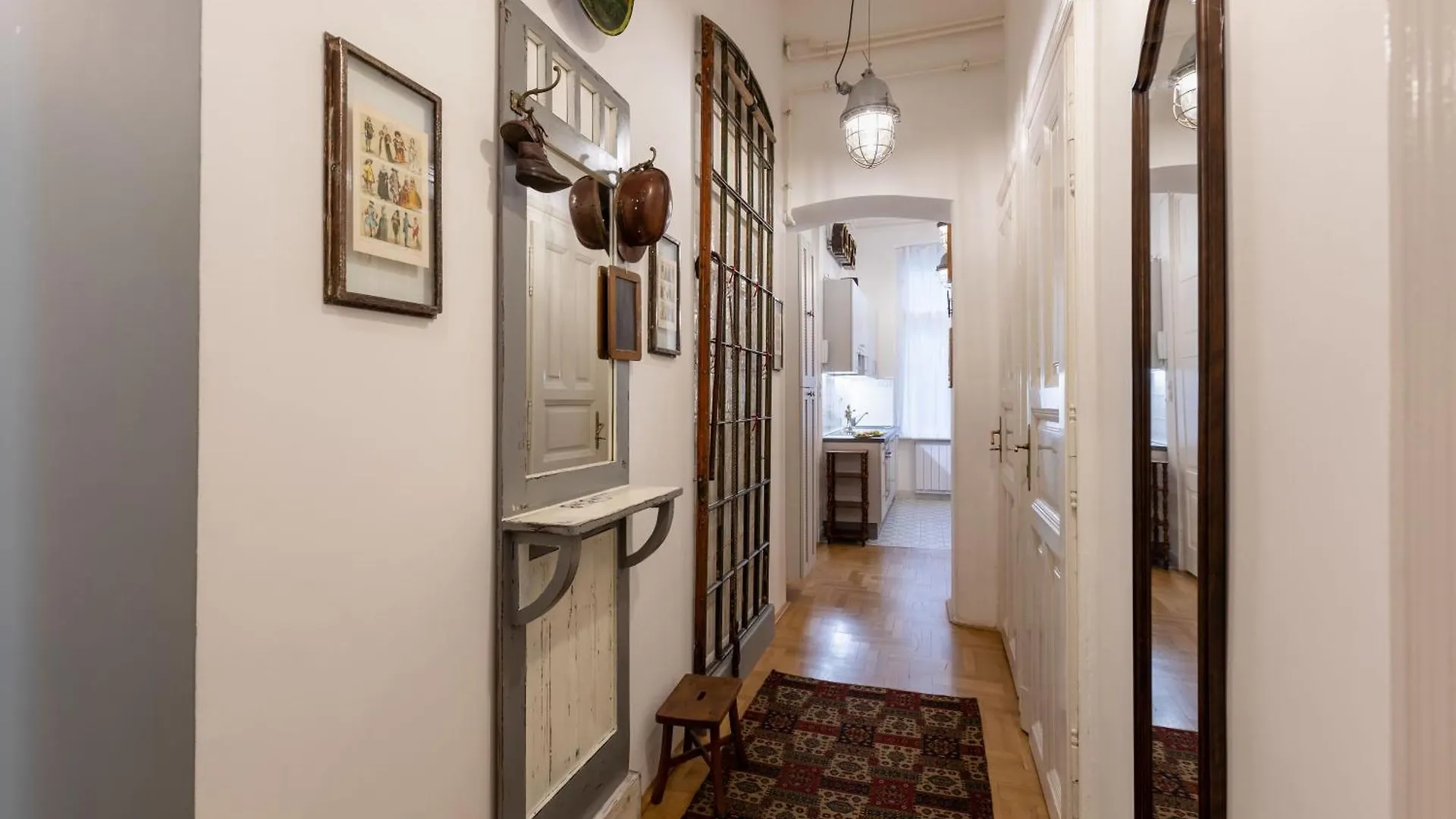 Time Wanderer Apartment Budapest Hungary